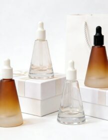 Best Selling Conical Shape 15ml Gradient Frosted Color Glass Perfume Essential Oil Dropper Bottle with Lid