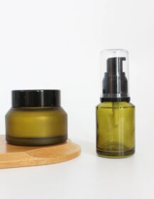 Olive Green Green Glass Lotion Pump for Hair Oil Serum Hair Oil Packaging 1oz 30ml Slant Shoulder