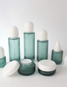 Cosmetic Set Packaging Frosted Dark Green Glass Empty Pump Spray Bottle for Essential Oil Lotion Packaging Face Cream Jar C888