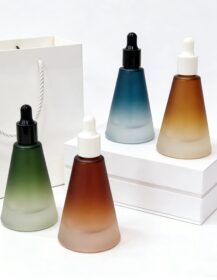 Wholesale Conical Shape 15ml Glass Face Oil Serum Bottle Travel Portable Essential Oil Bottle with Dropper Cap