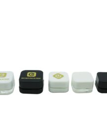 Wholesale 3ml 5ml 7ml 9ml Glass Black White Concentrate Jars With Childproof Lid