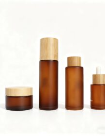 Natural 30ml 50ml 100ml Essential Oil Frosted Amber Glass Pump Bottle with Bamboo Dropper for Serum Packaging