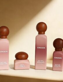 Soft Pink Wood Top Skincare Cosmetic Bottle Set Glass Essential Oil Pump Bottle and Cream Jar Packaging