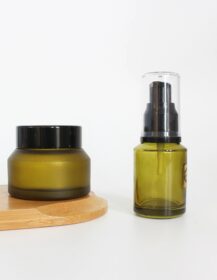 Luxury Empty Slanted Shoulder Olive Green Black Cap Cosmetic Lotion Pump Glass Bottle for Skin Care 15ml 30ml 60ml 100ml
