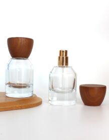 30ml 50ml Luxury Empty Slant Shoulder Perfume Glass Bottle with Wooden Cap for Perfume Oil OEM Thick Bottom