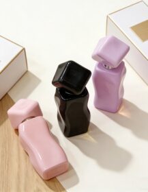High Quality Luxury Customization 30ml Black White Yellow Purple Pink Multi-color Glass Perfume Bottles for Perfume