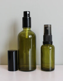 High Quality Green Glass Hair Oil Bottle Spray Body Essential Oil Bottles 5ml 10ml 15ml 30ml 50ml 100ml