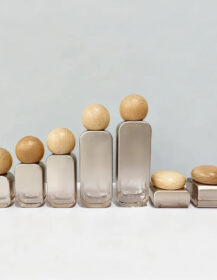 In Stock Bamboo Lid Lotion Pump Bottle 20ml 30ml 50ml 100ml 120ml Luxury 30g 50g Square Glass Face Cream Jar