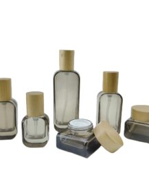 50g 100ml 50ml 30ml Flat Square Glass Cosmetic Packaging Bottle for Skincare Lotion Cream Jar with Bamboo Lid