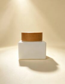 30g 50g Wooden Lid square Glass Face Cream Jar for Cosmetic Balm Body Scrub Packaging Custom OEM