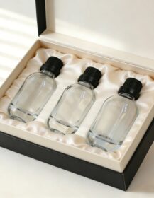 10ml 30ml 50ml Clear Glass Essential Oil Bottles with Black Cap Thick Wall Empty Refillable Bottles With Custom Paper Boxes