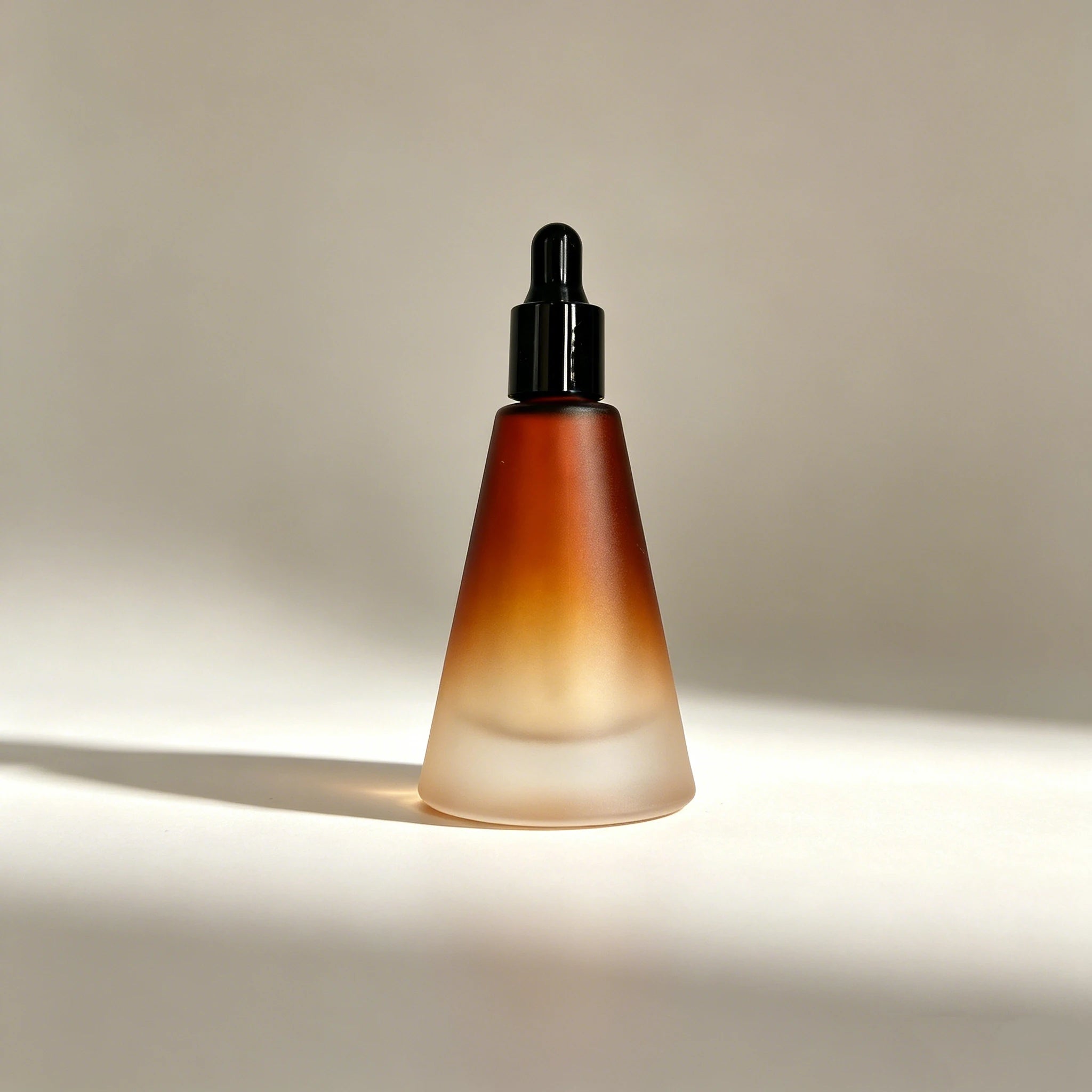 15ml 1/2oz Luxury Unique Frosted Amber Essential Oil Serum Cosmetic Glass Dropper Bottle with Pipette for Face Oil - 图片 2