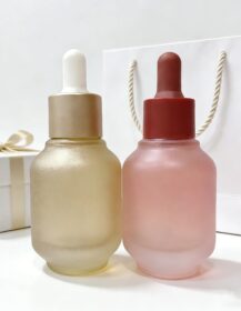 Customized 30ml Round Shoulder Frosting Colorful Glass Dropper Bottles Essential Oil Serum Bottle for Skin Care Body Oil