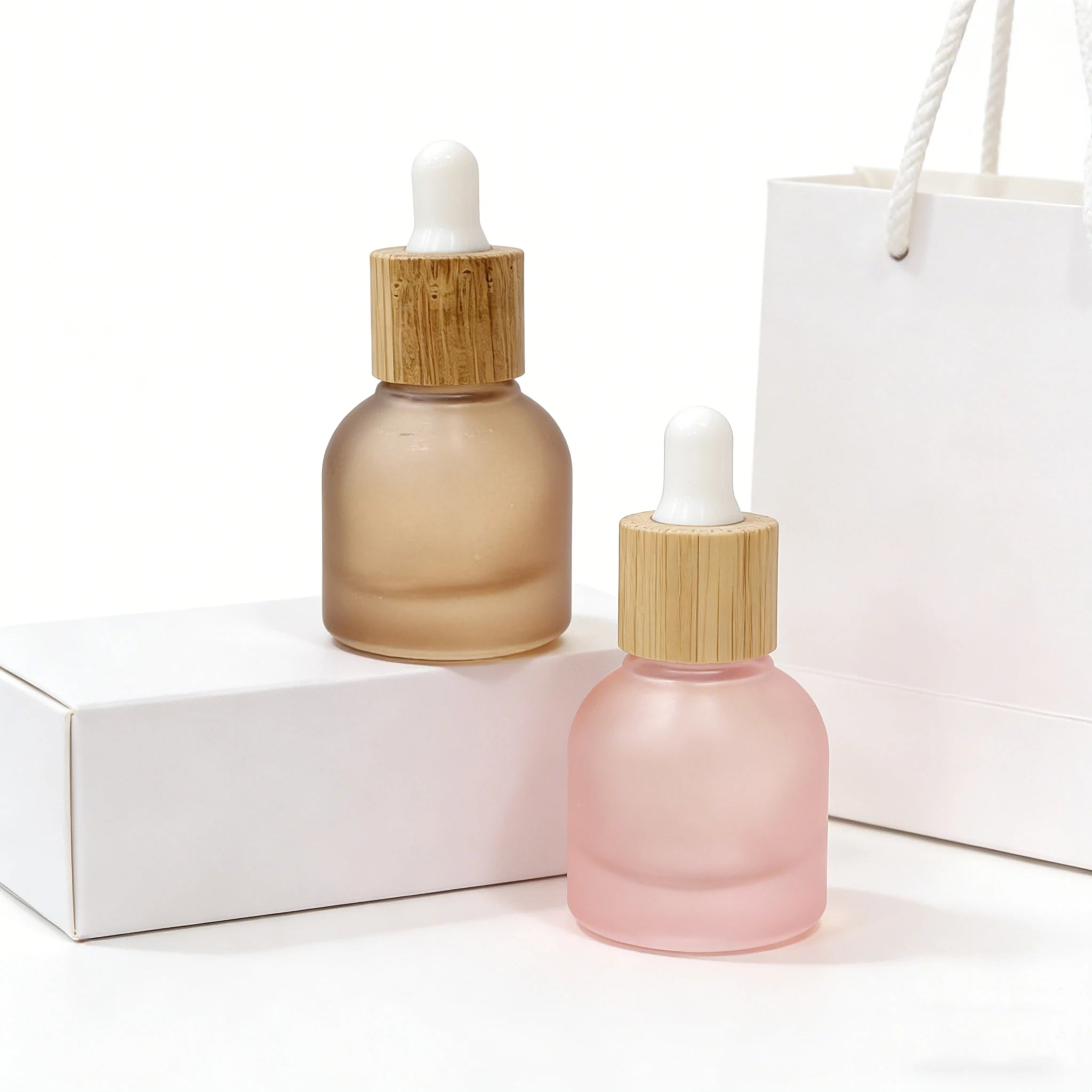10ml Essential Oil Mini Dropper Bottle Empty Frosted Portable Cosmetic Glass Bottles with Bamboo Cap - 图片 5