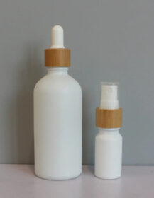 Wholesale Cosmetic Packaging Glass Dropper Bottle Luxury 5ml 10ml 15ml 30ml 50ml 100ml Frosted White Essential Oil Bottle