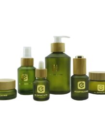 Cosmetic Packaging Slant Shoulder Frosted Olive Green Skin Care Set Cosmetic Glass Bottle and Jar with Bamboo Lid C888