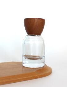 Luxury 30ml 50ml Walnut Wood Cap Custom Empty Perfume Bottle with Box Packaging Fine Mist Sprayer