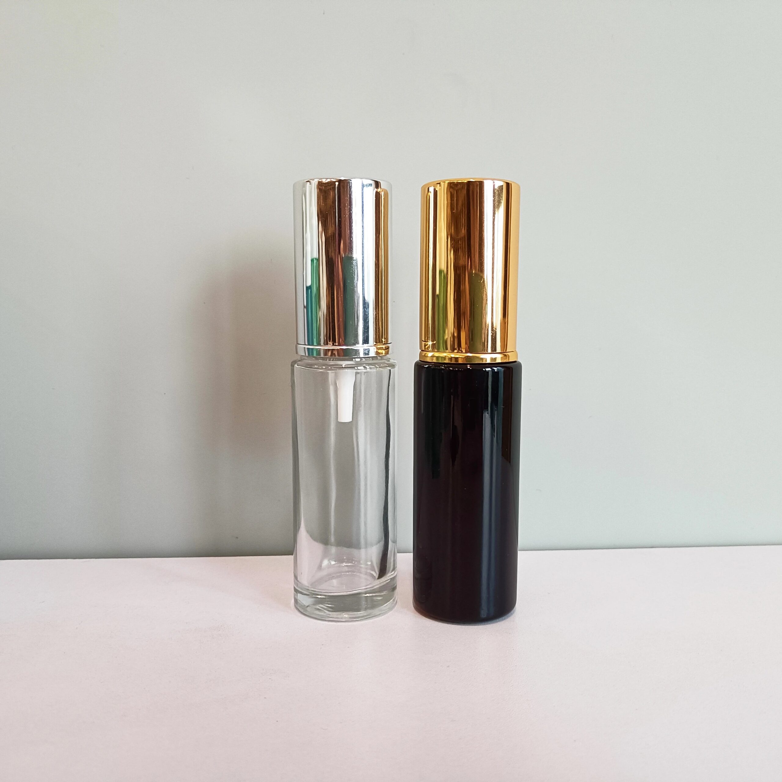 High End 30ml 50ml Black Glass Cosmetic Oil Spray Bottle with Gold Mist Sprayer for Perfume Essential Oil Container - 图片 2