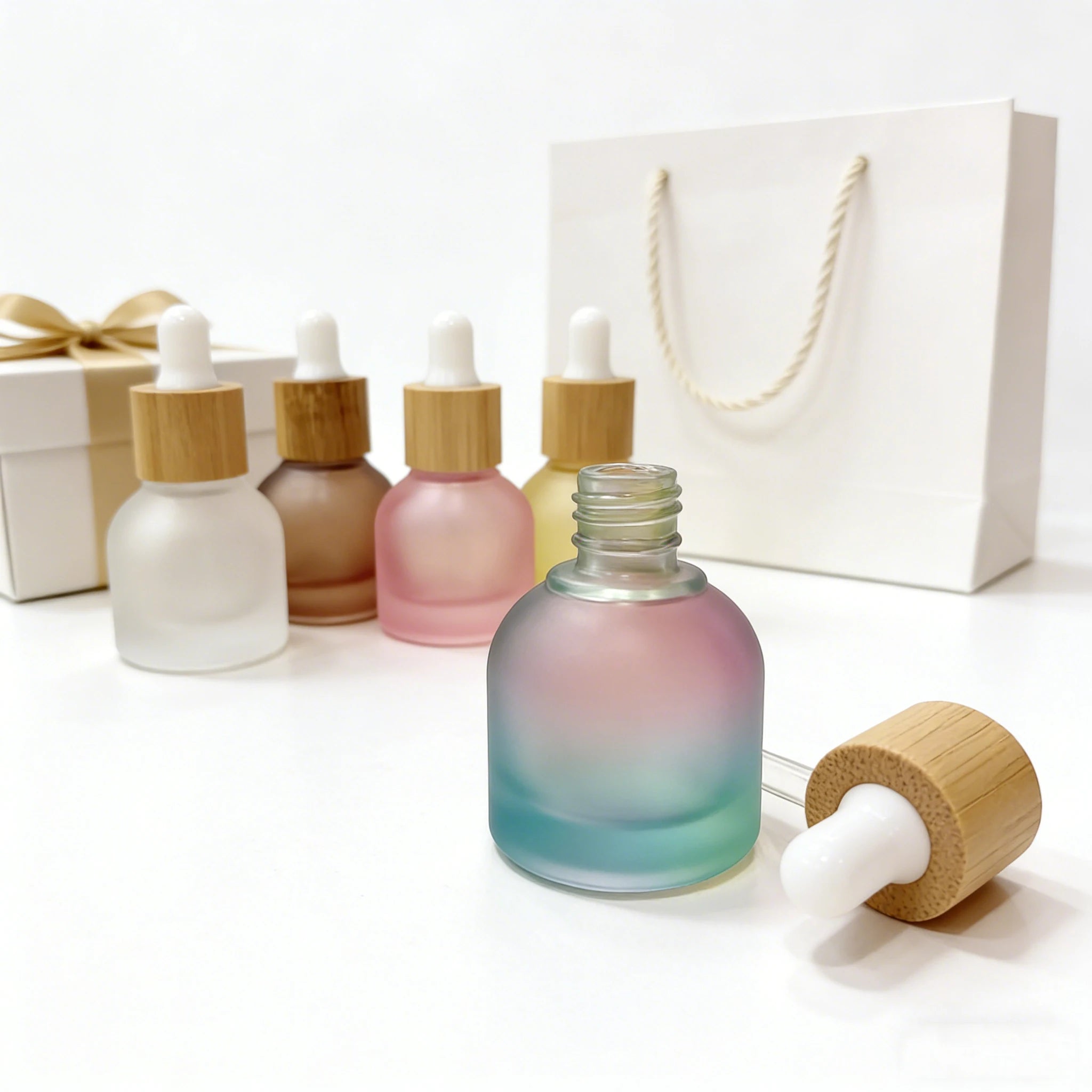 10ml Essential Oil Mini Dropper Bottle Empty Frosted Portable Cosmetic Glass Bottles with Bamboo Cap - 图片 4