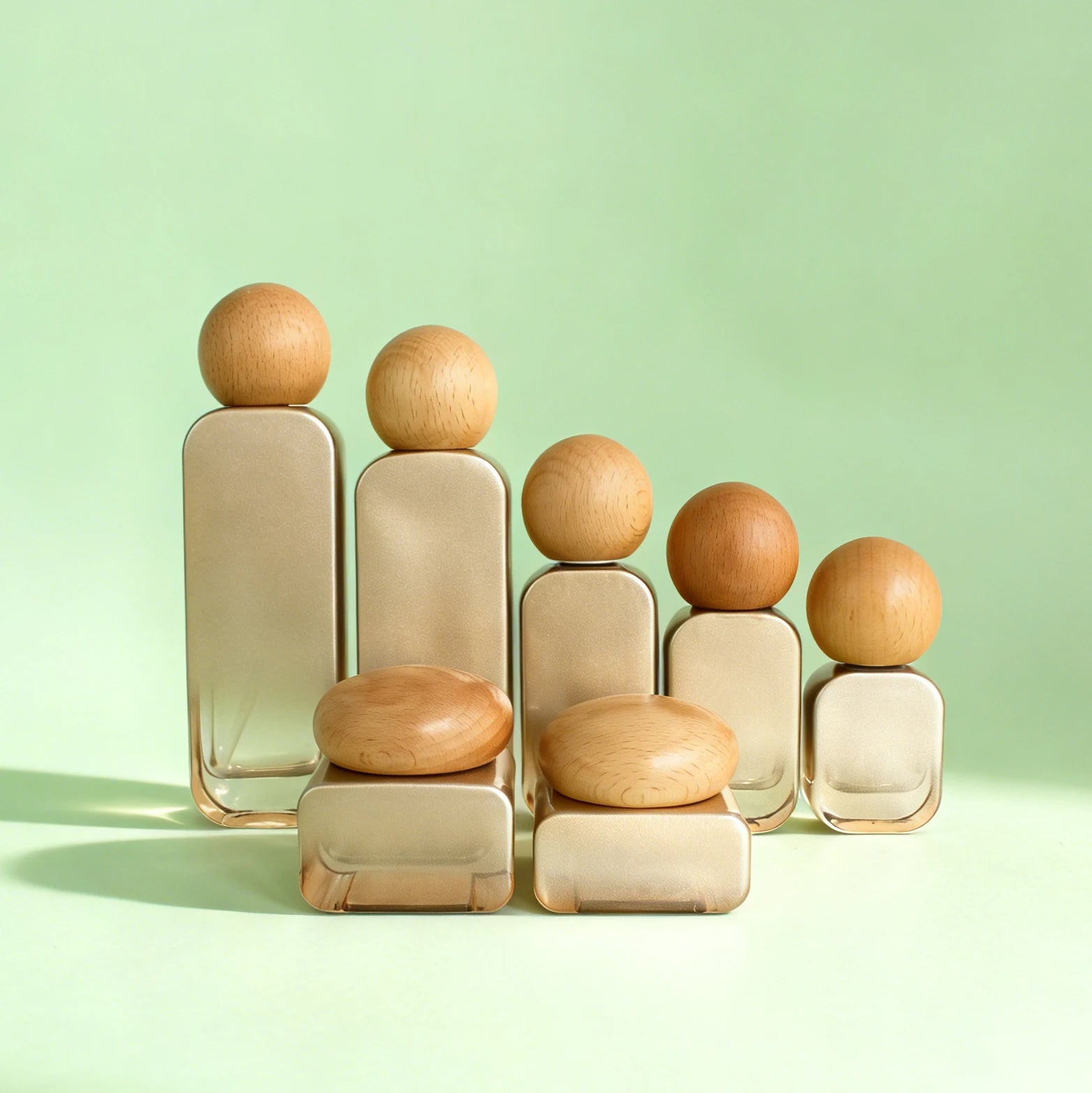 Custom OEM Empty Luxury square Glass Essential Oil Lotion Pump Bottle with Beech Wooden Cap 20ml 30ml 50ml 100ml 120ml