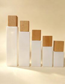 Luxury Empty square Glass Bottle with Wooden Lid for Oil Lotion Serum Packaging 20ml 30ml 50ml 100ml 120ml