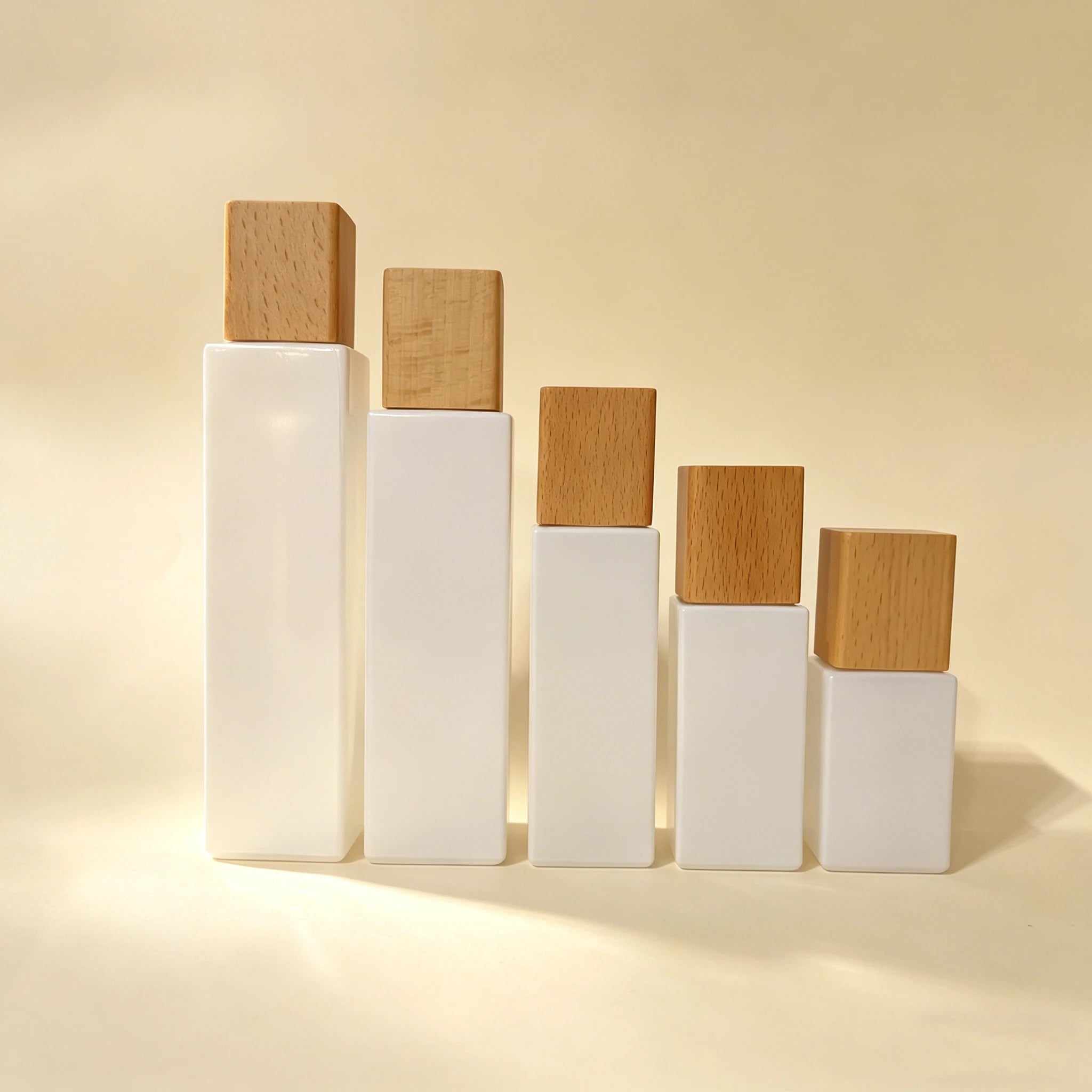 Luxury Empty square Glass Bottle with Wooden Lid for Oil Lotion Serum Packaging 20ml 30ml 50ml 100ml 120ml