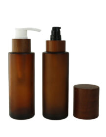 Frosted Amber Custom Empty Round Glass Bottle with Bamboo Wooden Lotion Pump for Lotion Shampoo Serum