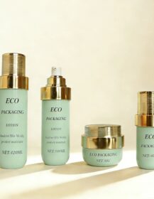 Mint Green High End Skincare Bottle Set Glass Lotion Pump Bottle with Gold Cap Press Bottle and Cream Jar Cosmetic Packaging