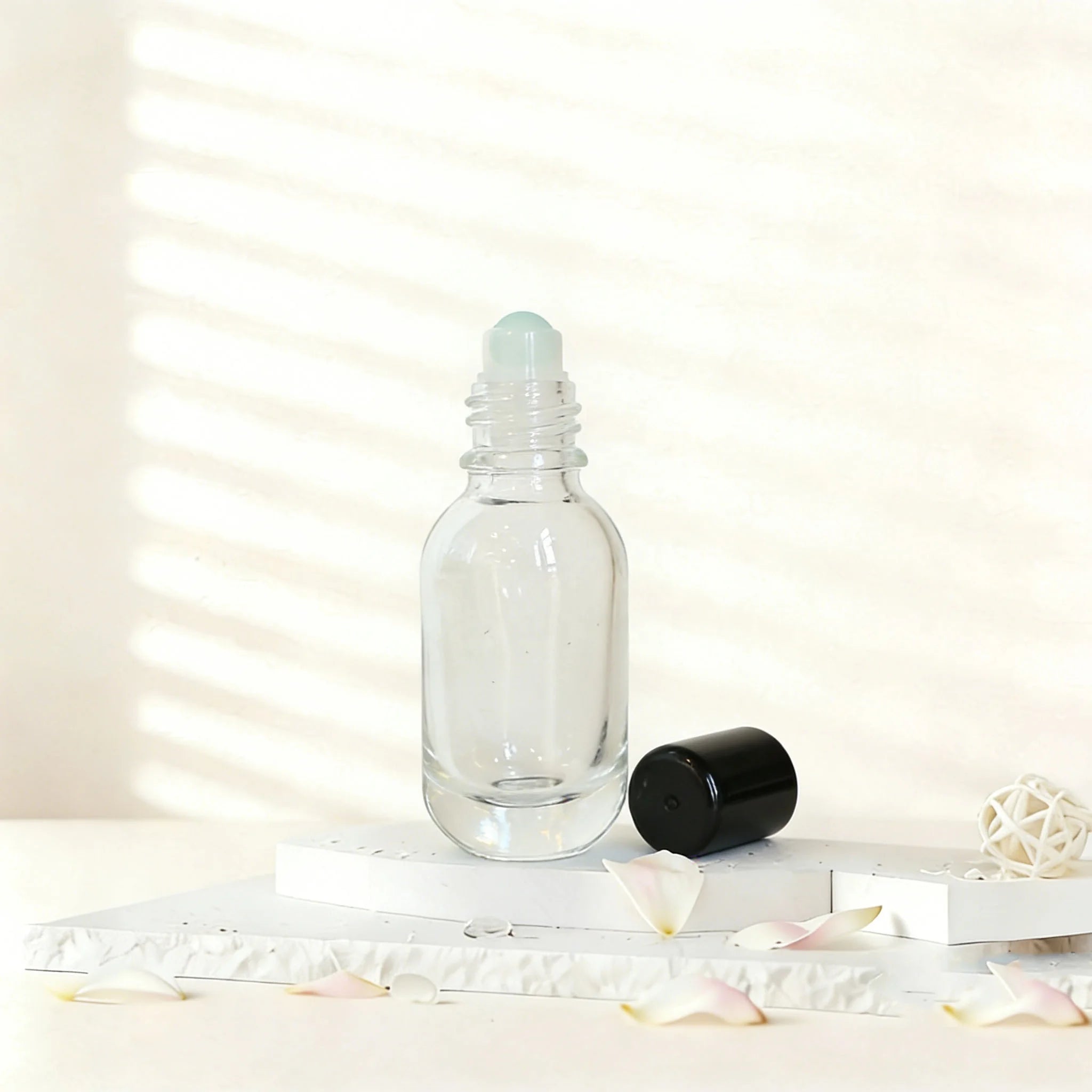 Refillable Clear Glass Roller Bottles 10ml 30ml 50ml Empty Roll on Bottles for Essential Oil Perfume Cosmetic Packaging - 图片 8