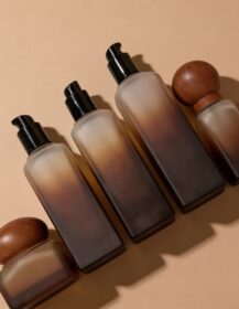 Sustainable Natural Skincare Eco-Friendly Cosmetic Glass Serum Pump Bottle & Cream Jar with Custom Gift Box Packaging