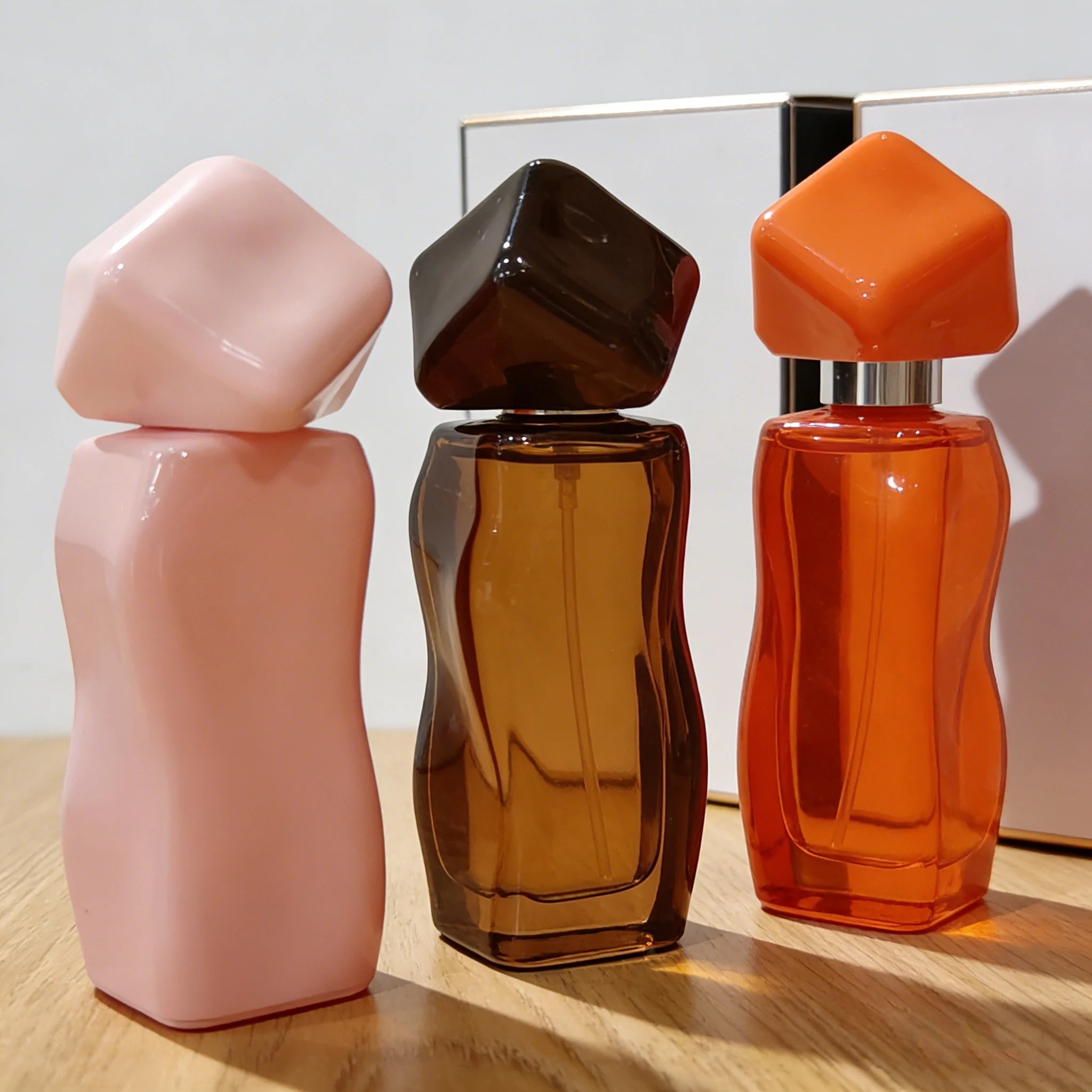30ml Unique Refillable Luxury Glass Empty Perfume Bottle with Cap High Quality Special Atomizer Colorful Screw Neck - 图片 3