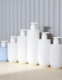 Fashionable High-end Skin Care Packaging Shampoo & Shower Gel HDPE Plastic Arc-shaped Bottle 500/400ml with Lotion Pump