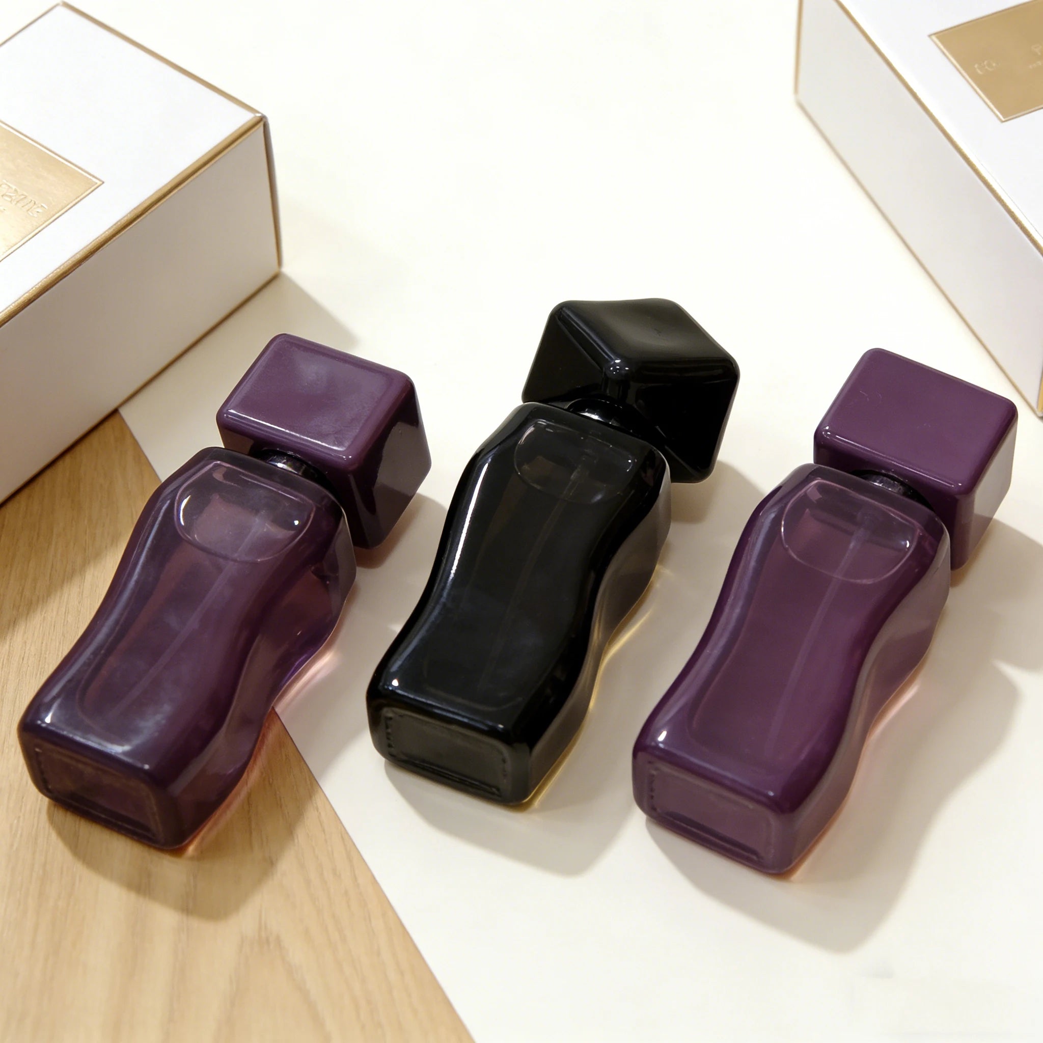 High-End 30ml Portable Perfume Bottle Ultra-Fine Mist Spray Nozzle Small Empty Glass Bottle Screw Cap Packaging