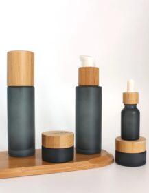 Bamboo Cosmetic Packaging Skincare Essential Oil Glass Lotion Pump Spray Bottles and Cream Jar with Bamboo Lid