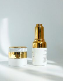 Hot Sale Glass Cosmetic Set 30ml White Dropper Bottle With Gold Lid Empty 15g Face Cream Jar