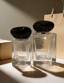 Customized Luxury 30ml 50ml 100ml Square Empty Glass Spray Bottle Thick Bottom Crimp Cap Refillable Parfum Oil Perfume Bottle