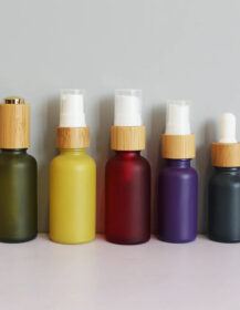 Custom Frosted 30 ml 50ml 60 ml 100ml Glass Dropper Bottles Cosmetic 5ml 10ml Glass Perfume Spray Bottle with Bamboo Lid Cap
