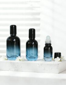 Wholesale 10ml 30ml 50ml Empty Glass Roller Bottles Refillable Roll on Bottles for Essential Oil Perfume Cosmetic Packaging