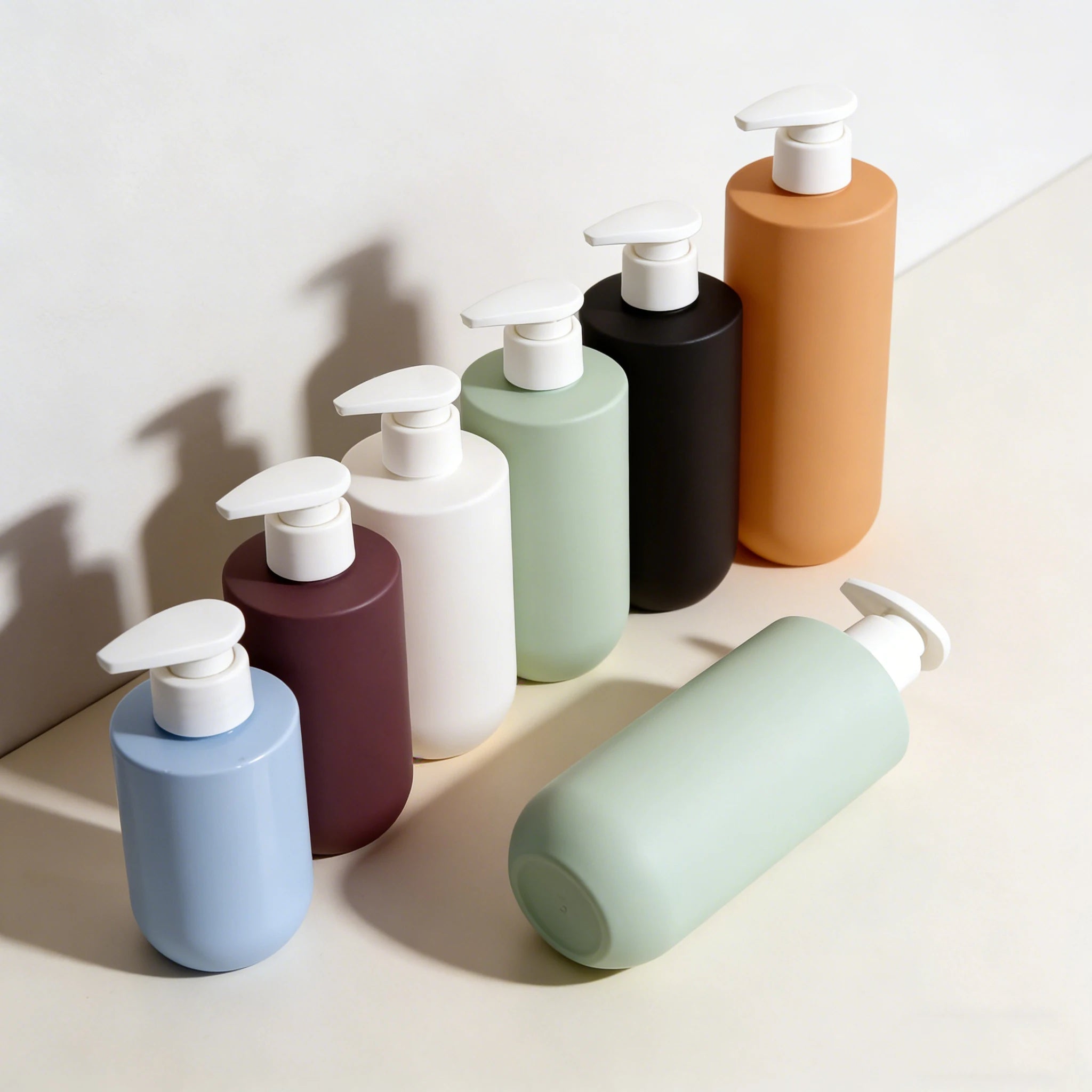 500ml HDPE PE Flat Soft Touch Luxury Finish Pump Hand Soap & Shampoo Bottle Gold Stamp Silk Screen Printing - 图片 6
