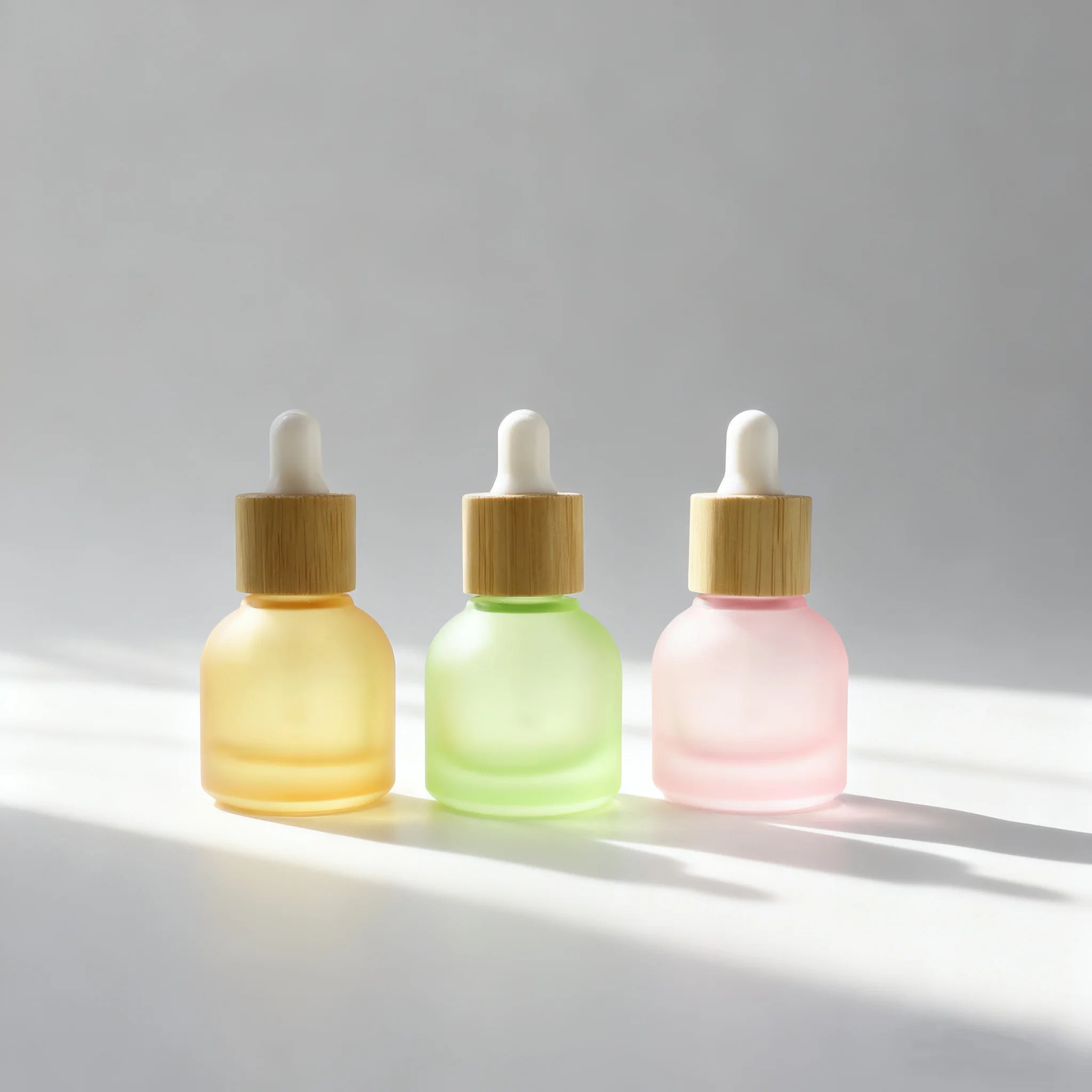 10ml Portable Bamboo Lid Dropper Bottle Travel Cosmetic Dispenser for Essential Oils Lotions Serums - 图片 4