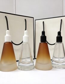 OEM Custom 15ml Cone Shape Glass Dropper Bottle Thick Wall Perfume Essential Oil Bottle With Paper Gift Boxes