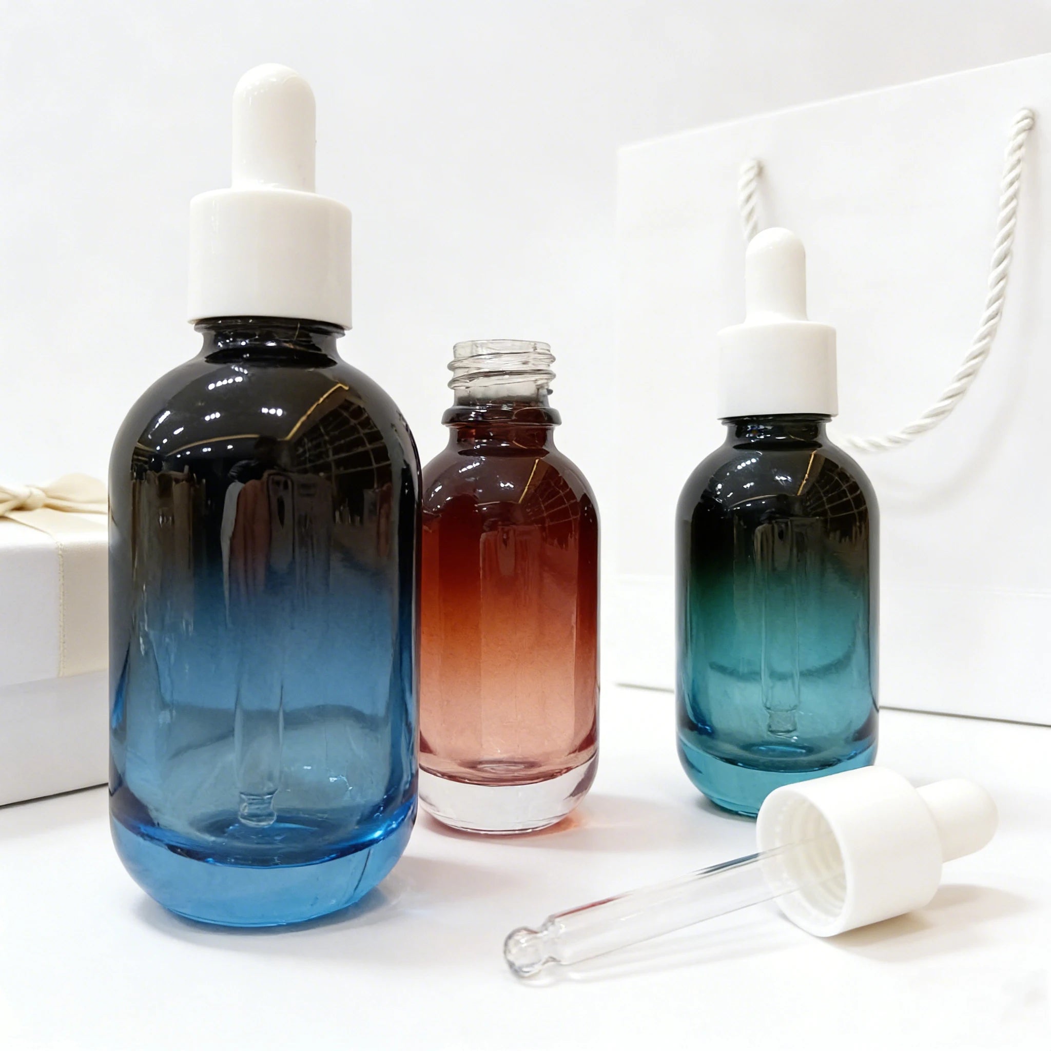 Wholesale Custom Printed Pattern 10ml-100ml Skin Care Serum Cosmetic Packaging Thick Bottom Empty Glass Dropper Bottles