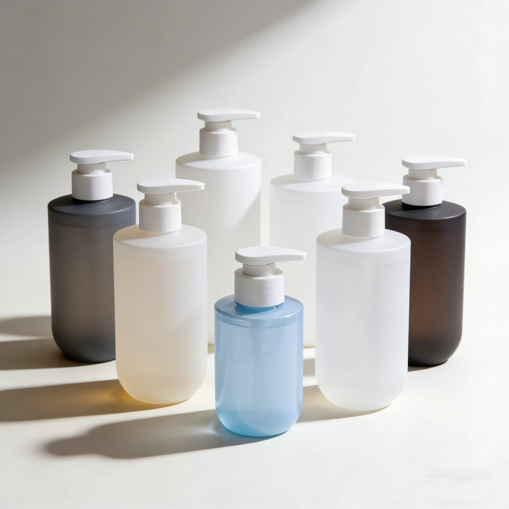 Luxury 250ml 350ml 8oz Round Shoulder clear Plastic Cosmetic Essential Oil Hair Care Bottles Set