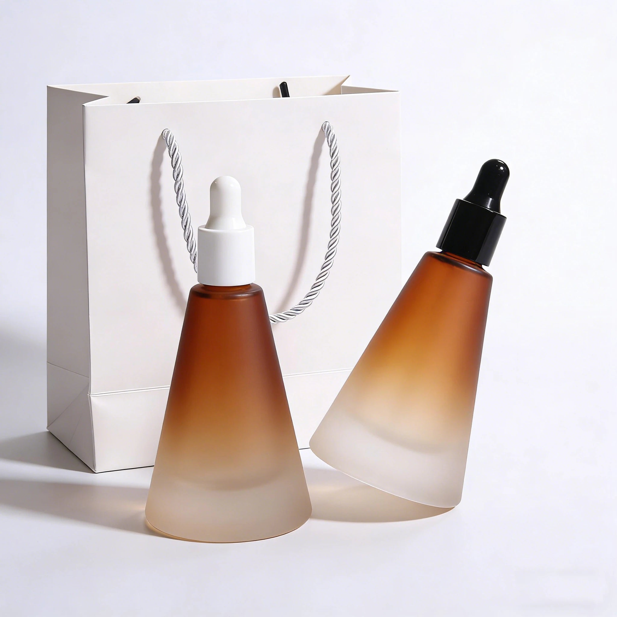 Wholesale 15ml Essential Oil Glass Bottle Empty Brown Frosted Glass Bottle with Dropper Lid for Cosmetic Packaging - 图片 3