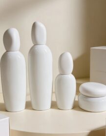 Minimalist Design Glossy White Glass Lotion Bottles with Pump Spray for Face Cream Perfume Packaging Custom Logo Wholesale 888J