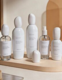 OEM Wholesale 30ml 50ml 100ml Empty Bright White Glass Lotion Cream Pump Bottles Refillable Cosmetic Containers Skin Care Serum