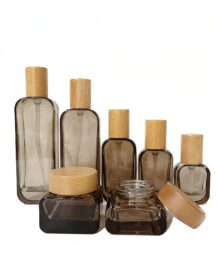 30ml 50ml 100ml 120ml 30g 50g Brown Lotion Essence Lotion Pump Bottle with Bamboo Caps and Cream Glass Jar Cosmetic Packaging