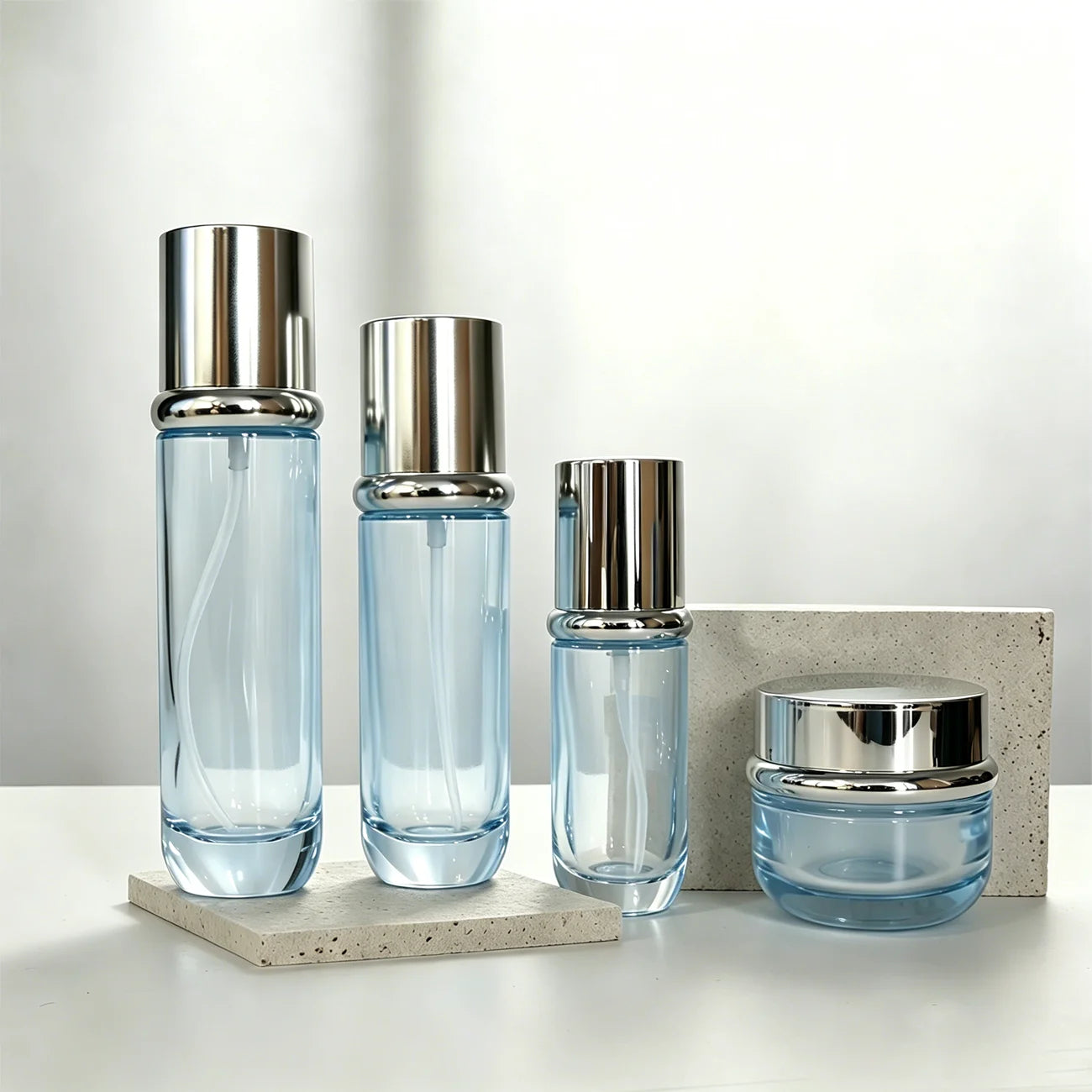 Custom Luxury Serum Cosmetic Packaging Sets Skincare Bottles Glass Jar Cream Container Lotion Pump Sprayer Bottle