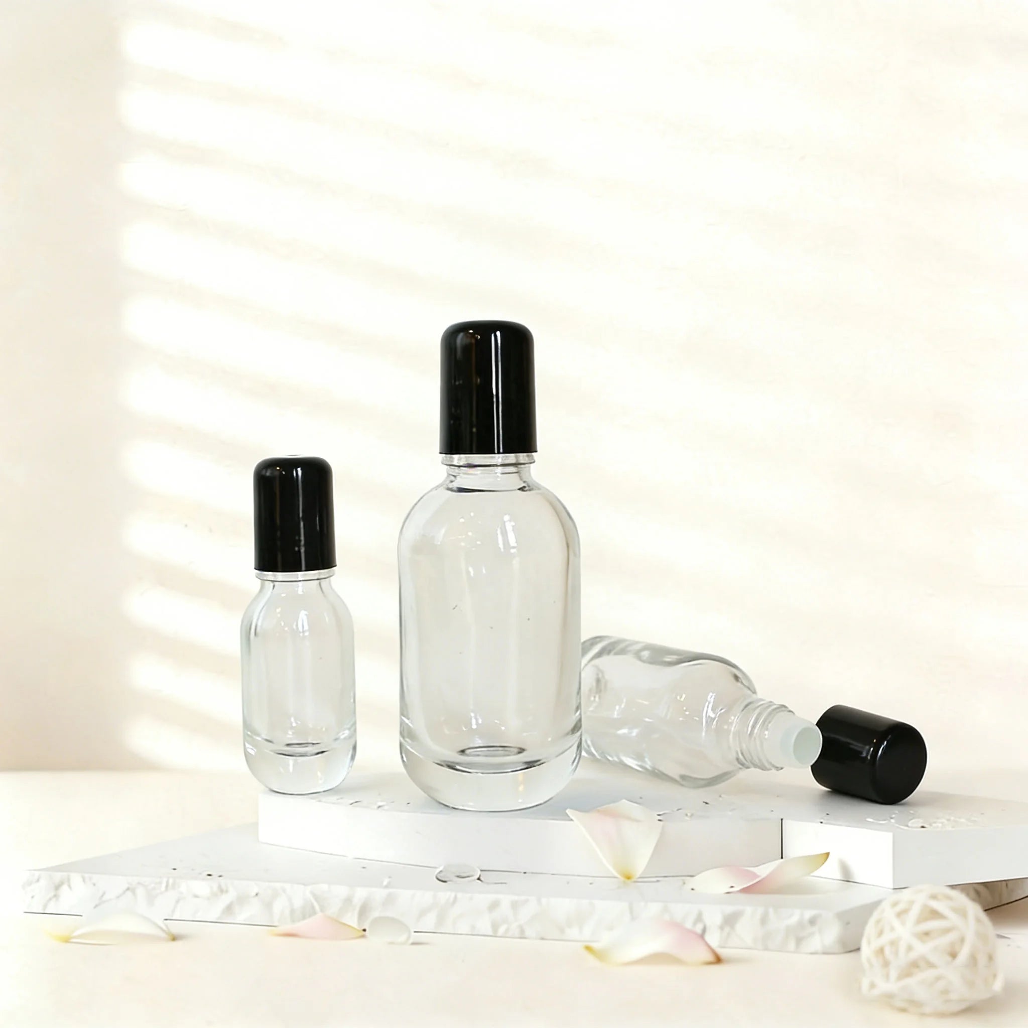 Refillable Clear Glass Roller Bottles 10ml 30ml 50ml Empty Roll on Bottles for Essential Oil Perfume Cosmetic Packaging - 图片 2