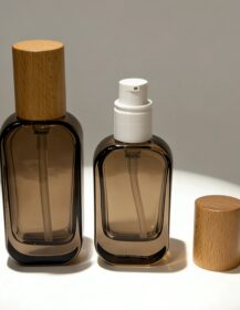 30ml 50ml Amber Glass Cosmetic Packaging Set Pump Bottle Set with Bamboo Lid for Skincare Luxury Empty Skincare Containers